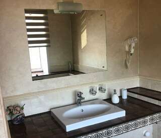 Гостиница Новожёновский  Уфа Стандартный трехместный номер-6