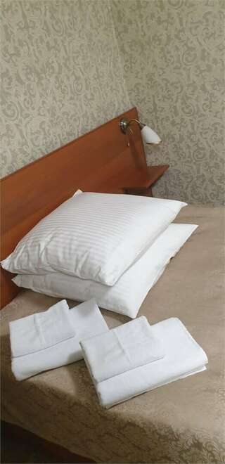 Гостиница Новожёновский  Уфа Стандартный трехместный номер-3